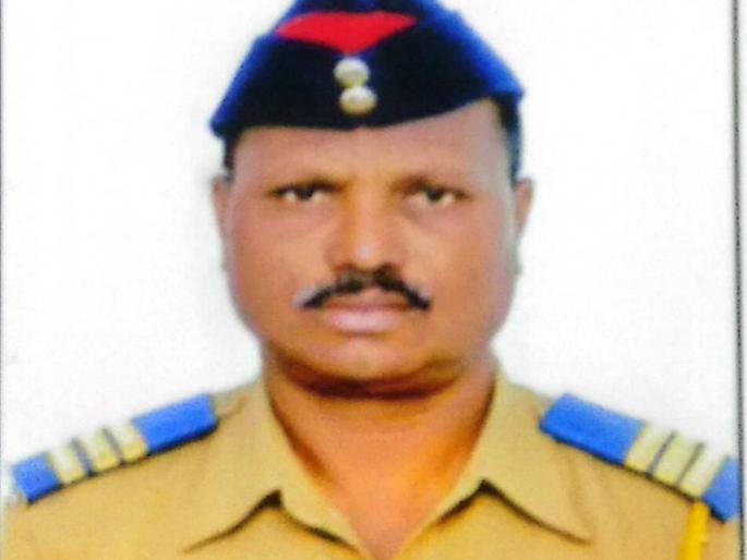 Nagpur: Retired police constable performed his duty towards society even after death, wife, daughters gave consent for organ donation | सेवानिवृत्त पोलीस हवालदाराने मृत्यूनंतरही बजावले समाजाप्रति कर्तव्य, पत्नी, मुलींनी दिली अवयवदानाची संमती Nagpur: Retired police constable performed his duty towards society even after death, wife, daughters gave consent for organ donation | सेवानिवृत्त पोलीस हवालदाराने मृत्यूनंतरही बजावले समाजाप्रति कर्तव्य, पत्नी, मुलींनी दिली अवयवदानाची संमती