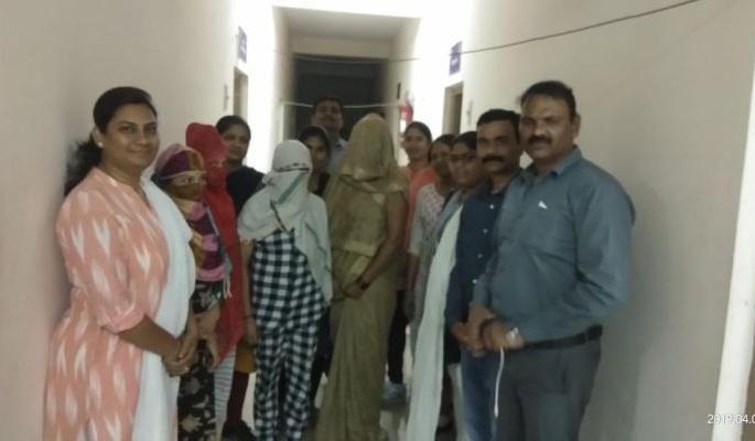 Raid on White House in the Ganga-Jamuna | गंगा-जमुनातील बहुचर्चित व्हाईट हाऊसमध्ये छापा Raid on White House in the Ganga-Jamuna | गंगा-जमुनातील बहुचर्चित व्हाईट हाऊसमध्ये छापा