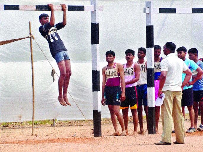 speeding up the police recruitment process; The list of vacancies announced by the headquarters | पोलीस भरती प्रक्रियेला वेग; मुख्यालयाकडून रिक्त पदांची यादी जाहीर speeding up the police recruitment process; The list of vacancies announced by the headquarters | पोलीस भरती प्रक्रियेला वेग; मुख्यालयाकडून रिक्त पदांची यादी जाहीर