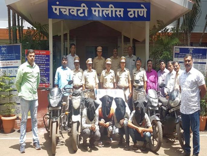 Four mobile phones with 11 mobile phones seized; Four suspects arrested | चार दुचाकीसह 11 मोबाईल जप्त; चौघा संशयिताना अटक Four mobile phones with 11 mobile phones seized; Four suspects arrested | चार दुचाकीसह 11 मोबाईल जप्त; चौघा संशयिताना अटक