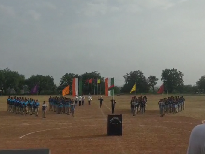 Police sports competition held in Latur! Sportsmen from six subdivisions of the police force participated | लातुरात रंगल्या पोलिस क्रीडा स्पर्धा ! पोलिसदलाच्या सहा उपविभागातील खेळाडूंचा सहभाग Police sports competition held in Latur! Sportsmen from six subdivisions of the police force participated | लातुरात रंगल्या पोलिस क्रीडा स्पर्धा ! पोलिसदलाच्या सहा उपविभागातील खेळाडूंचा सहभाग