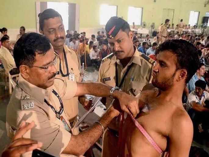 4279 people want to become policemen; Physical Test from 19th June | ४२७९ जणांना व्हायचंय पोलिस; १९ जूनपासून शारीरिक चाचणी 4279 people want to become policemen; Physical Test from 19th June | ४२७९ जणांना व्हायचंय पोलिस; १९ जूनपासून शारीरिक चाचणी