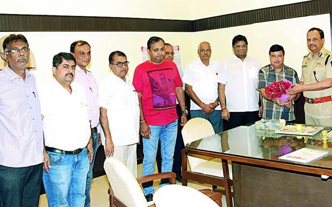 Police and Merchant Friends circle will be formed | पोलीस व व्यापारी मित्र मंडळ स्थापन करणार 