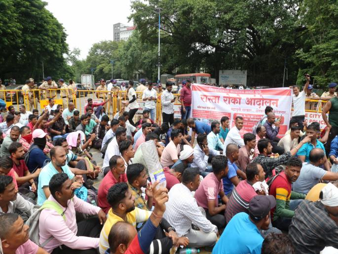 Police recruitment should be done soon candidates agitation decision on Tuesday discussion with devendra Fadnavis | 'पोलीस भरती लवकर करावी', उमेदवारांच्या आंदोलनाचा निर्णय मंगळवारी, फडणवीस यांच्यासोबत चर्चा Police recruitment should be done soon candidates agitation decision on Tuesday discussion with devendra Fadnavis | 'पोलीस भरती लवकर करावी', उमेदवारांच्या आंदोलनाचा निर्णय मंगळवारी, फडणवीस यांच्यासोबत चर्चा