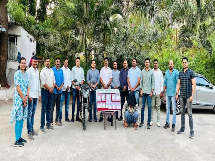 pune crime Man impersonating police officer to defraud elderly citizens; arrested by Crime Branch | पोलीस असल्याचे भासवून करत होता वयोवृद्ध नागरिकांची फसवणूक; गुन्हे शाखेकडून अटक  pune crime Man impersonating police officer to defraud elderly citizens; arrested by Crime Branch | पोलीस असल्याचे भासवून करत होता वयोवृद्ध नागरिकांची फसवणूक; गुन्हे शाखेकडून अटक
