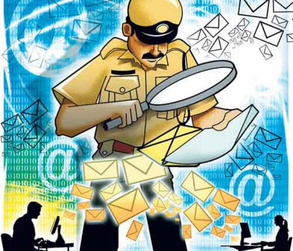 Online Chieftain cyber cell of Chadha, Solapur City Police provided cyber cell 2.73 lakhs | आॅनलाईन चोरांचा सायबर सेलकडून छडा, सोलापूर शहर पोलीसांच्या सायबर सेलने मिळवून दिले २.७३ लाख Online Chieftain cyber cell of Chadha, Solapur City Police provided cyber cell 2.73 lakhs | आॅनलाईन चोरांचा सायबर सेलकडून छडा, सोलापूर शहर पोलीसांच्या सायबर सेलने मिळवून दिले २.७३ लाख