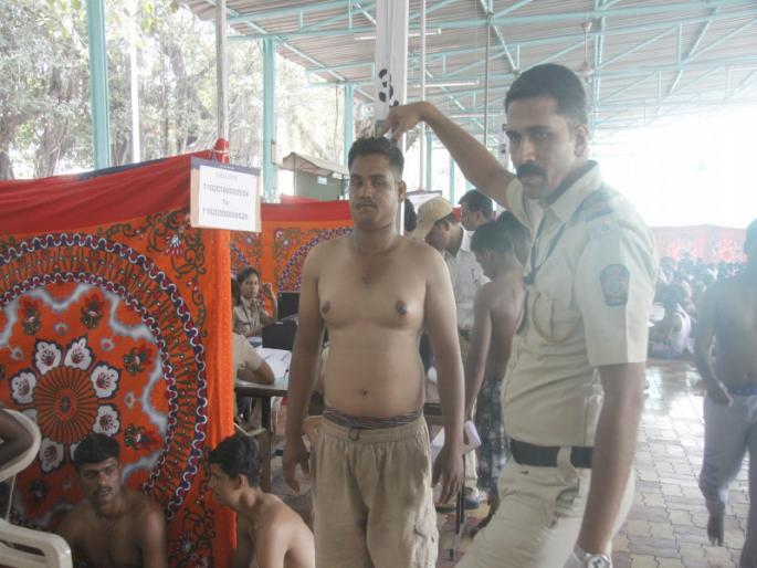 police recruitment scam informative person declare prize | पोलीस भरतीतील गैरप्रकाराची माहिती देणाऱ्यास बक्षीस police recruitment scam informative person declare prize | पोलीस भरतीतील गैरप्रकाराची माहिती देणाऱ्यास बक्षीस