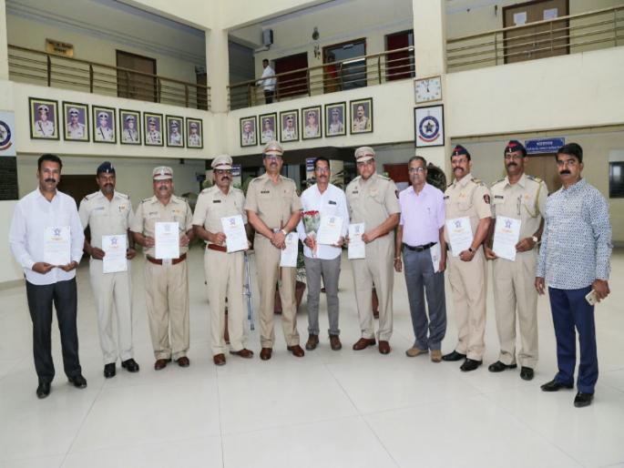 The election expenditure supervisors of Thane district lacked complaints from citizens | ठाणे जिल्ह्यातील निवडणूक खर्च निरिक्षकांकडे नागरिकांकडून तक्रारींचा अभाव The election expenditure supervisors of Thane district lacked complaints from citizens | ठाणे जिल्ह्यातील निवडणूक खर्च निरिक्षकांकडे नागरिकांकडून तक्रारींचा अभाव