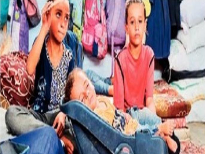 A 10 month long war stopped because of the child | बालकामुळे थांबले १० महिन्यांपासून सुरू असलेले युद्ध; 'असा' झाला चमत्कार! A 10 month long war stopped because of the child | बालकामुळे थांबले १० महिन्यांपासून सुरू असलेले युद्ध; 'असा' झाला चमत्कार!