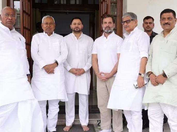 Ahead of the meeting to be held in Patna, differences erupted between the opposition parties, these questions were raised | पाटणा येथे होणाऱ्या बैठकीपूर्वी विरोधी पक्षांमध्ये मतभेद उफाळले, उपस्थित झाले हे प्रश्न  Ahead of the meeting to be held in Patna, differences erupted between the opposition parties, these questions were raised | पाटणा येथे होणाऱ्या बैठकीपूर्वी विरोधी पक्षांमध्ये मतभेद उफाळले, उपस्थित झाले हे प्रश्न