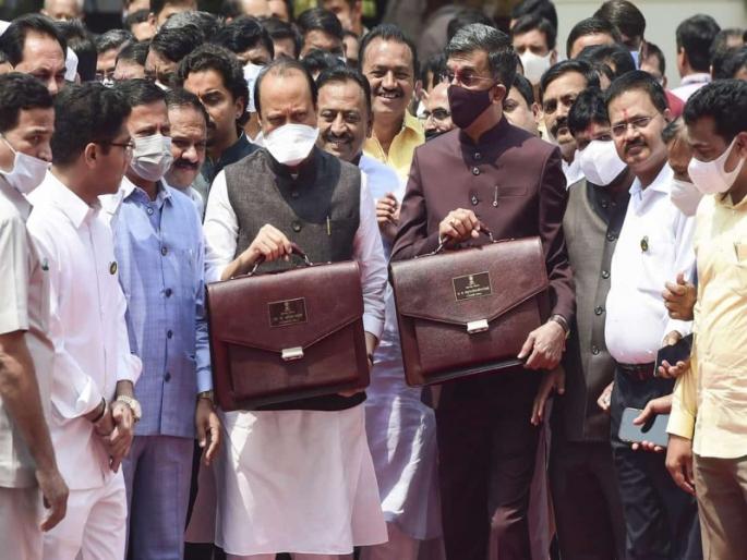 Dramatic decline in revenue;deputy CM Ajit Pawar's path is thorny as he carries the budget book on his shoulders | महसुली उत्पन्नातील कमालीची घट; अर्थसंकल्पाची चोपडी खांद्यावर घेऊन निघालेल्या अजित पवारांचा मार्ग काटेरी Dramatic decline in revenue;deputy CM Ajit Pawar's path is thorny as he carries the budget book on his shoulders | महसुली उत्पन्नातील कमालीची घट; अर्थसंकल्पाची चोपडी खांद्यावर घेऊन निघालेल्या अजित पवारांचा मार्ग काटेरी