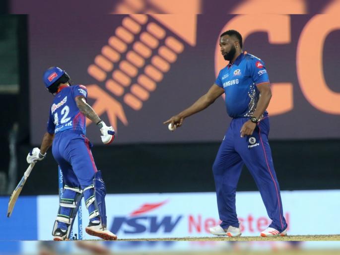 IPL 2021, MI vs DC T20 : SPIRIT OF CRICKET, Kieron Pollard Serves Shikhar Dhawan With A Mankad Warning | IPL 2021, MI vs DC T20 : मुंबई इंडियन्सनं सामना गमावला, पण किरॉन पोलार्डनं मन जिंकलं; वाचा त्यानं काय केलं!