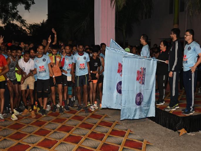 Thousands of Laturkar ran to get rid of addiction Activities of the District Police Force | व्यसनमुक्तीसाठी धावले हजारो लातूरकर..! जिल्हा पोलिस दलाचा उपक्रम Thousands of Laturkar ran to get rid of addiction Activities of the District Police Force | व्यसनमुक्तीसाठी धावले हजारो लातूरकर..! जिल्हा पोलिस दलाचा उपक्रम