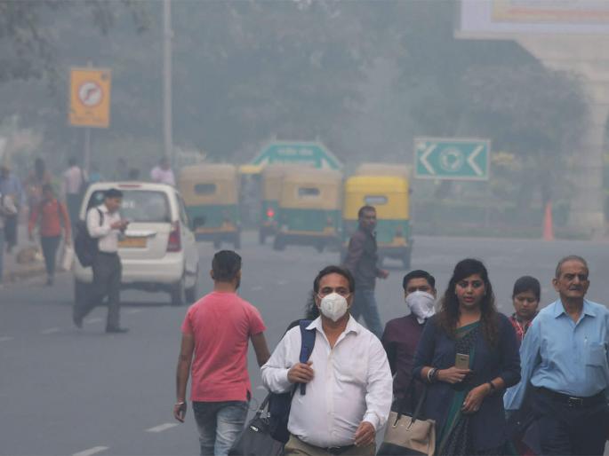 My father ... Solapurkar too is in the throes of Delhi pollution | बाप रे...सोलापूरकरही गुदमरताहेत दिल्लीच्या प्रदूषणात My father ... Solapurkar too is in the throes of Delhi pollution | बाप रे...सोलापूरकरही गुदमरताहेत दिल्लीच्या प्रदूषणात