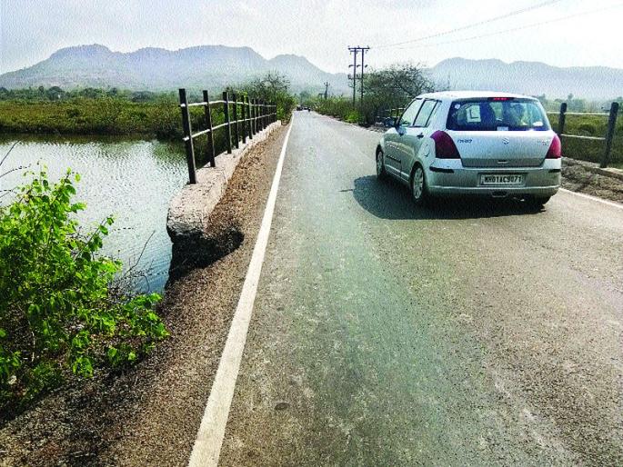 Old Bridge on Alibaug-Revadanda Road | अलिबाग-रेवदंडा मार्गावरील जुन्या पुलांची दुरवस्था Old Bridge on Alibaug-Revadanda Road | अलिबाग-रेवदंडा मार्गावरील जुन्या पुलांची दुरवस्था