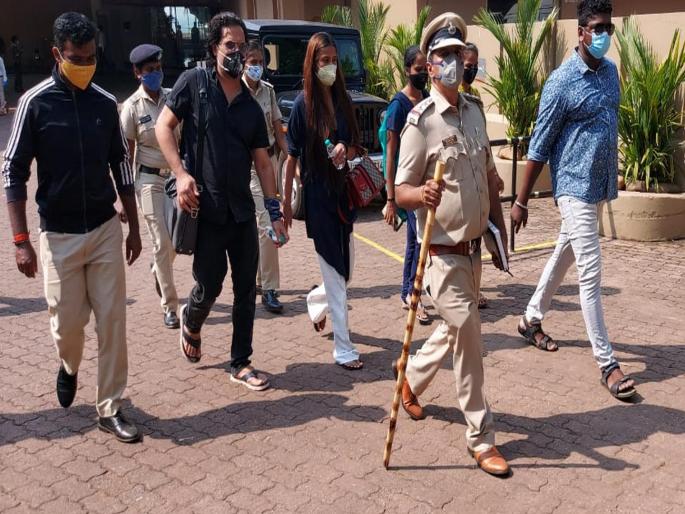 Cancel the granted bail to Poonam Pandey; Application in South Goa Sessions Court | पूनम पांडे हिला मिळालेला जामीन रद्द करा; दक्षिण गोवा सत्र न्यायालयात अर्ज