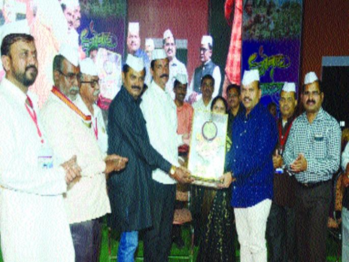 misuse of the dams In the state - Popatrao Pawar | राज्यात धरणांच्या उद्देशालाच फासला हरताळ, पोपटराव पवार यांची खंत misuse of the dams In the state - Popatrao Pawar | राज्यात धरणांच्या उद्देशालाच फासला हरताळ, पोपटराव पवार यांची खंत