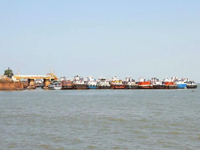 Investigation of sludge scam in Mandava port? Hints of port ministers | मांडवा बंदरातील गाळ घोटाळ्याची चौकशी? बंदर मंत्र्यांचे संकेत Investigation of sludge scam in Mandava port? Hints of port ministers | मांडवा बंदरातील गाळ घोटाळ्याची चौकशी? बंदर मंत्र्यांचे संकेत