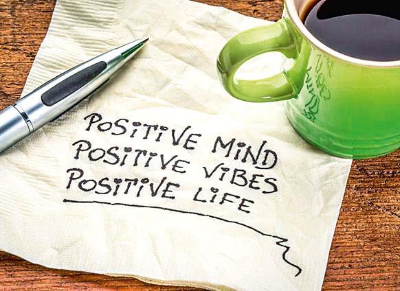 positive attitude, is key to success | पॉझिटिव्ह अॅटिटय़ूड असेल तर टिकाल, नाहीतर गाडी लावा सायडिंगला! positive attitude, is key to success | पॉझिटिव्ह अॅटिटय़ूड असेल तर टिकाल, नाहीतर गाडी लावा सायडिंगला!