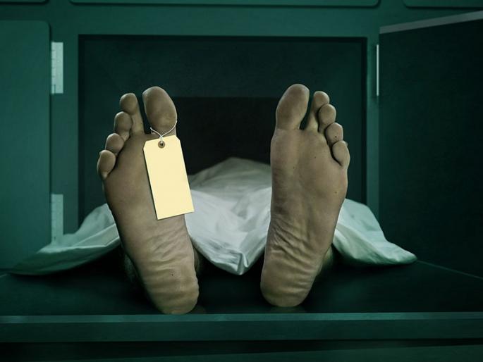 eyes are dead how to kill emotions emotions of autopsies for 22 years | 'नजर मेली, भावना कशा मारणार?', २२ वर्षांपासून शवविच्छेदन करणाऱ्यांच्या भावना eyes are dead how to kill emotions emotions of autopsies for 22 years | 'नजर मेली, भावना कशा मारणार?', २२ वर्षांपासून शवविच्छेदन करणाऱ्यांच्या भावना