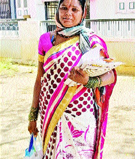 Women's Day Special: Shadow of the postman Mauli | Women's Day Special :पोस्टमन माऊलीची संसाराला सावली Women's Day Special: Shadow of the postman Mauli | Women's Day Special :पोस्टमन माऊलीची संसाराला सावली