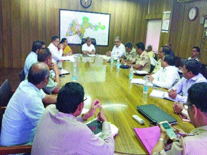 pothole will close in seven-day, the assurance of MSRDC | सात दिवसांत बुजवणार खड्डे , एमएसआरडीसीचे आश्वासन pothole will close in seven-day, the assurance of MSRDC | सात दिवसांत बुजवणार खड्डे , एमएसआरडीसीचे आश्वासन