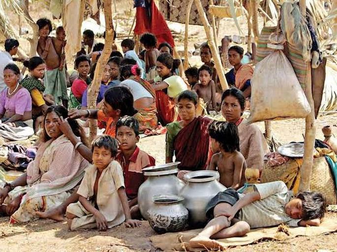 Extreme poverty in Maharashtra, which fills the country's exchequer, the number of poor families below the poverty line | देशाची तिजोरी भरणाऱ्या महाराष्ट्रात महाभयंकर गरिबी, धक्कादायक आकडेवारी आली समोर Extreme poverty in Maharashtra, which fills the country's exchequer, the number of poor families below the poverty line | देशाची तिजोरी भरणाऱ्या महाराष्ट्रात महाभयंकर गरिबी, धक्कादायक आकडेवारी आली समोर