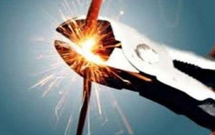 Big news; Due to arrears, power supply to 6,000 customers in Solapur city was disrupted | मोठी बातमी; थकबाकीमुळे सोलापूर शहरातील ६ हजार ग्राहकांचा वीजपुरवठा खंडित