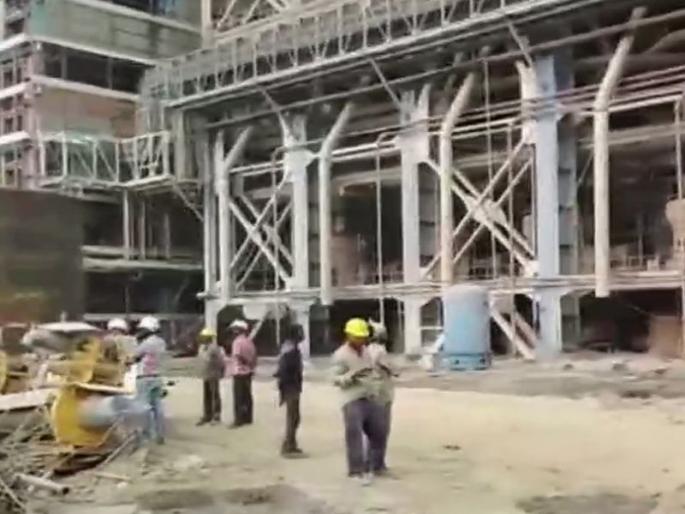 Death toll in NTPC plant accident in Rae Bareli reached 26, Rahul Gandhi visited with injuries | रायबरेलीतील एनटीपीसी प्लांट दुर्घटनेतील मृतांचा आकडा पोहोचला 26 वर, राहुल गांधींनी घेतली जखमींची भेट Death toll in NTPC plant accident in Rae Bareli reached 26, Rahul Gandhi visited with injuries | रायबरेलीतील एनटीपीसी प्लांट दुर्घटनेतील मृतांचा आकडा पोहोचला 26 वर, राहुल गांधींनी घेतली जखमींची भेट