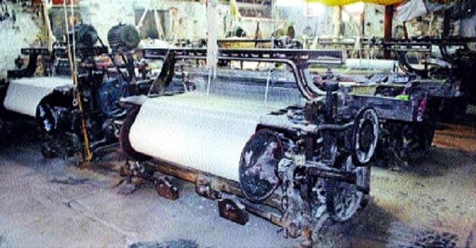 Most of the powerlooms in Ichalkaranj are closed: Textile industry wait for good day | इचलकरंजीत बहुतांशी यंत्रमाग बंद : कापड उद्योगास अच्छे दिनची प्रतीक्षा Most of the powerlooms in Ichalkaranj are closed: Textile industry wait for good day | इचलकरंजीत बहुतांशी यंत्रमाग बंद : कापड उद्योगास अच्छे दिनची प्रतीक्षा
