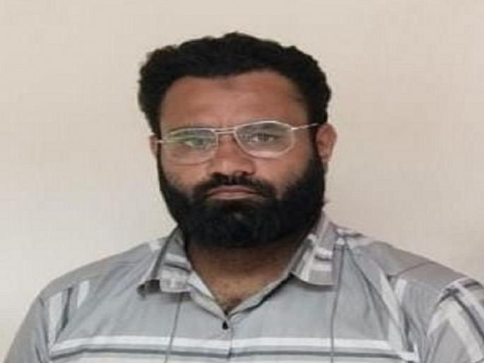 The girl was raped by the lure of salary increase Shop owner arrested in Kolhapur | Kolhapur: पगारवाढीच्या आमिषाने मुलीवर केला अत्याचार, दुकानमालकास अटक The girl was raped by the lure of salary increase Shop owner arrested in Kolhapur | Kolhapur: पगारवाढीच्या आमिषाने मुलीवर केला अत्याचार, दुकानमालकास अटक