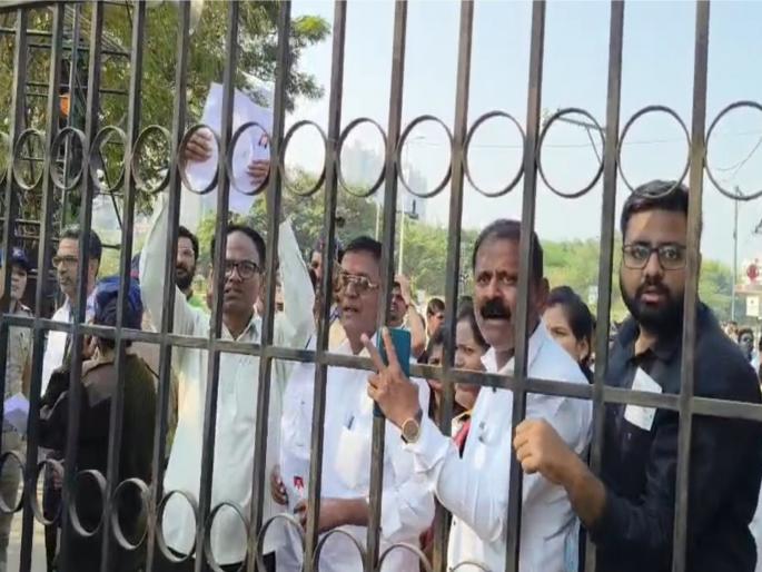 Planning flaw in Pimpri Chinchwad Municipal Corporation election vote counting | PCMC Election Results 2026 : पिंपरी चिंचवड महापालिका निवडणूक मतमोजणीत नियोजनाचा फज्जा Planning flaw in Pimpri Chinchwad Municipal Corporation election vote counting | PCMC Election Results 2026 : पिंपरी चिंचवड महापालिका निवडणूक मतमोजणीत नियोजनाचा फज्जा