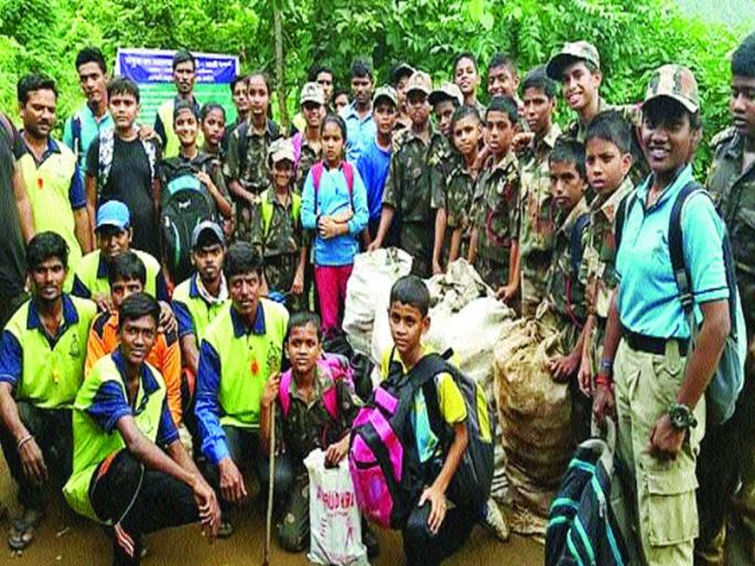 'Prabalgad Pattern' Reveals New Arjun Power, 14,596 Tourists Make Safe Tracking | ‘प्रबळगड पॅटर्न’ ठरतोय अर्थार्जनाचे नवे साधन, १४ हजार ५९६ पर्यटकांनी केले सुरक्षित ट्रेकिंग