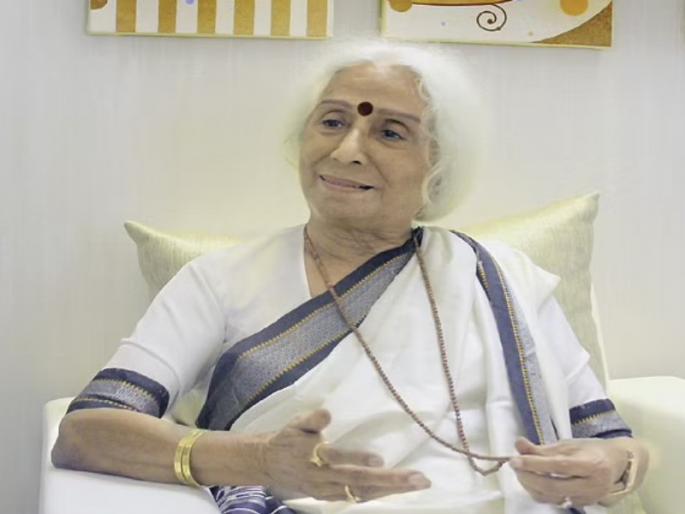 turning art into an exercise to get applause is dangerous for art dr prabha atre | टाळ्या मिळविण्यासाठी कलेचं कसरतीमध्ये रुपांतर करणे हे कलेसाठी घातक : डॉ. प्रभा अत्रे turning art into an exercise to get applause is dangerous for art dr prabha atre | टाळ्या मिळविण्यासाठी कलेचं कसरतीमध्ये रुपांतर करणे हे कलेसाठी घातक : डॉ. प्रभा अत्रे