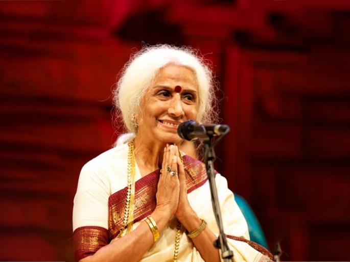 Debut in 92nd year of Prabhatai who mesmerized the fans with her singing; A public felicitation will be held in Pune | गायकीने रसिकांना मंत्रमुग्ध करणाऱ्या प्रभाताईंचे ९२ व्या वर्षात पदार्पण; पुण्यात जाहीर सत्कार होणार Debut in 92nd year of Prabhatai who mesmerized the fans with her singing; A public felicitation will be held in Pune | गायकीने रसिकांना मंत्रमुग्ध करणाऱ्या प्रभाताईंचे ९२ व्या वर्षात पदार्पण; पुण्यात जाहीर सत्कार होणार