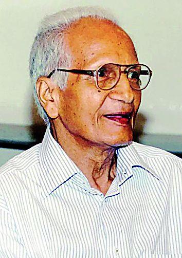 Near the footprint of V.Prabhudesai era in Nagpur | नागपुरातील  वि.बा.प्रभुदेसाई काळाच्या पडद्याआड Near the footprint of V.Prabhudesai era in Nagpur | नागपुरातील  वि.बा.प्रभुदेसाई काळाच्या पडद्याआड