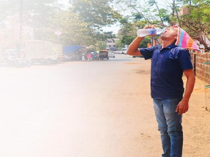 the use of water bottles is high due to the heat In campaigning for the Lok Sabha elections, | प्रचाराचा कडाका अन् उन्हाचा तडाखा; पाण्यासाठी खर्च होतोय पाण्यासारखा पैसा the use of water bottles is high due to the heat In campaigning for the Lok Sabha elections, | प्रचाराचा कडाका अन् उन्हाचा तडाखा; पाण्यासाठी खर्च होतोय पाण्यासारखा पैसा
