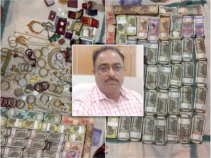 Odisha Vigilance begins DA searches at 9 locations linked to STA deputy commissioner | ५००च्या नोटा, सोन्या चांदीच्या दागिन्यांचा ढीग अन्... सरकारी अधिकाऱ्याच्या घरावर छापा, मोठं घबाड सापडलं Odisha Vigilance begins DA searches at 9 locations linked to STA deputy commissioner | ५००च्या नोटा, सोन्या चांदीच्या दागिन्यांचा ढीग अन्... सरकारी अधिकाऱ्याच्या घरावर छापा, मोठं घबाड सापडलं