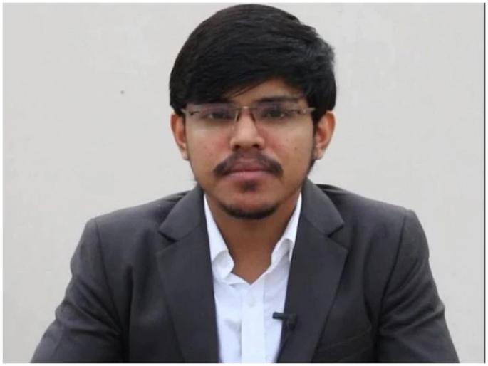 ias success story father sold house and sent pradeep to delhi to prepare for upsc became irs then ias officer | IAS Success Story: वडिलांनी घर विकून UPSC च्या तयारीसाठी पाठवलं; पहिल्या प्रयत्नात प्रदीप झाला IRS, नंतर बनला IAS  ias success story father sold house and sent pradeep to delhi to prepare for upsc became irs then ias officer | IAS Success Story: वडिलांनी घर विकून UPSC च्या तयारीसाठी पाठवलं; पहिल्या प्रयत्नात प्रदीप झाला IRS, नंतर बनला IAS