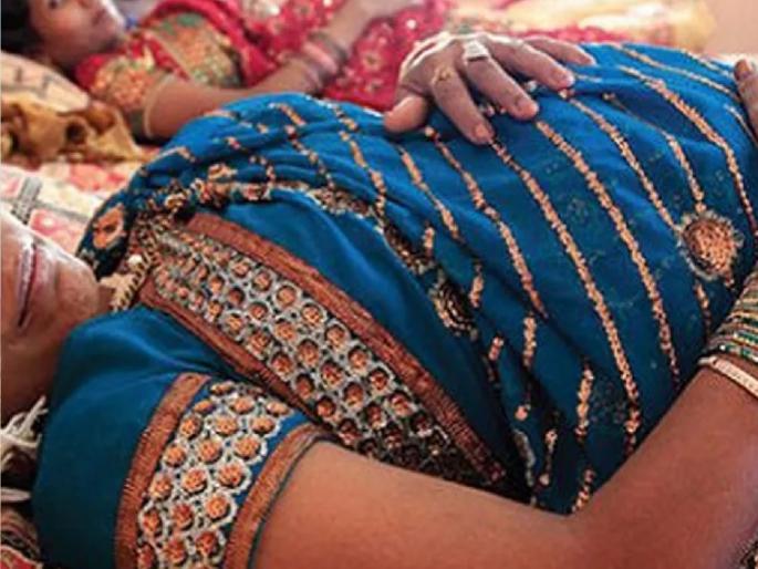 Help in case of death of farmer wife during childbirth, coverage of Gopinath Munde Farmer Accident Insurance Scheme increased | बाळंतपणात शेतकरी पत्नी मरण पावल्यास मदत, गोपीनाथ मुंडे शेतकरी अपघात विमा योजनेची व्याप्ती वाढली Help in case of death of farmer wife during childbirth, coverage of Gopinath Munde Farmer Accident Insurance Scheme increased | बाळंतपणात शेतकरी पत्नी मरण पावल्यास मदत, गोपीनाथ मुंडे शेतकरी अपघात विमा योजनेची व्याप्ती वाढली