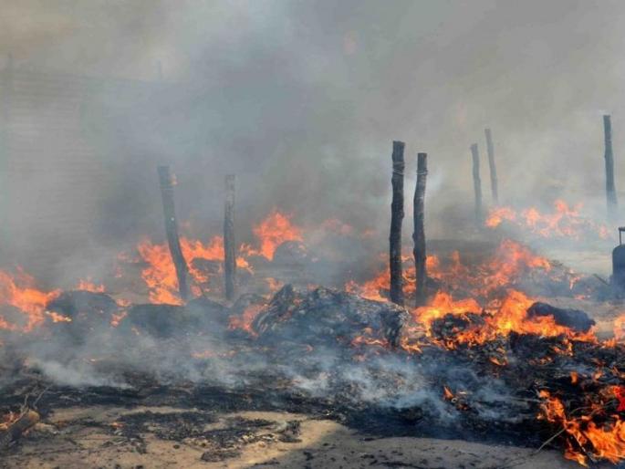 Fair in Kumbh Mela in Prayagraj | कुंभमेळ्यामध्ये पुन्हा अग्नितांडव; बिहारचे राज्यपाल थोडक्यात बचावले Fair in Kumbh Mela in Prayagraj | कुंभमेळ्यामध्ये पुन्हा अग्नितांडव; बिहारचे राज्यपाल थोडक्यात बचावले