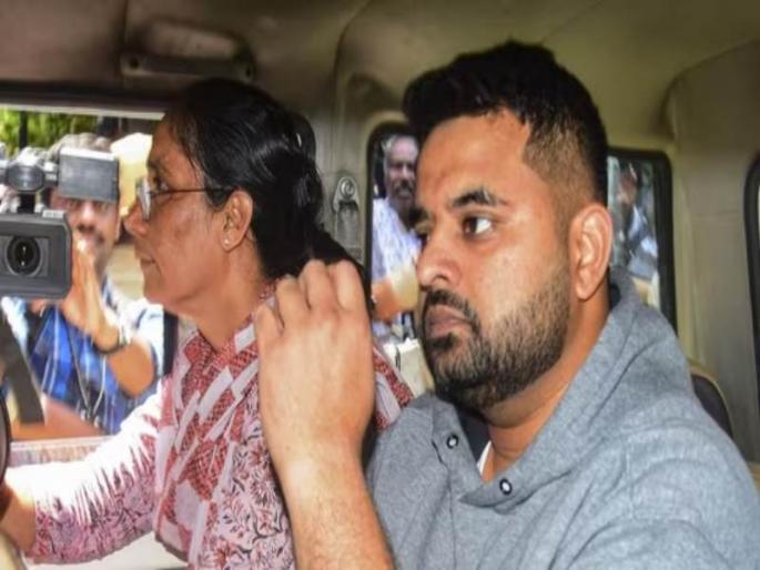 Cant change laws just because it Prajwal Revanna case Says Karnataka High Court | "फक्त प्रज्वल रेवन्ना प्रकरणामुळे कायदा बदलता येणार नाही"; कर्नाटक हायकोर्टाची टिप्पणी Cant change laws just because it Prajwal Revanna case Says Karnataka High Court | "फक्त प्रज्वल रेवन्ना प्रकरणामुळे कायदा बदलता येणार नाही"; कर्नाटक हायकोर्टाची टिप्पणी