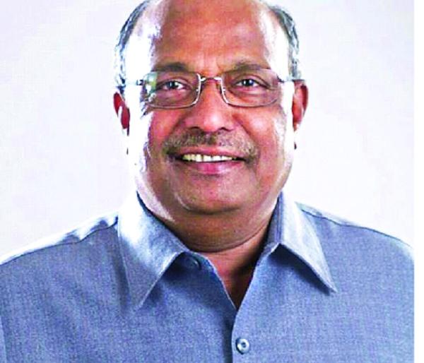 Political seniors; Activated at the right time: Light travel, decided to stay aloof for some time | राजकीय संन्यास नाही; योग्यवेळी सक्रिय : प्रकाश आवाडे, काही काळ अलिप्त राहायच ठरवलेय Political seniors; Activated at the right time: Light travel, decided to stay aloof for some time | राजकीय संन्यास नाही; योग्यवेळी सक्रिय : प्रकाश आवाडे, काही काळ अलिप्त राहायच ठरवलेय