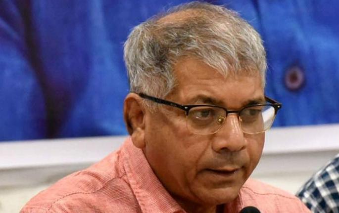 Narendra Modi is deceiving the people by lying about Chinese infiltration, prakash ambedkar | 'चीनच्या घुसखोरीसंदर्भात नरेंद्र मोदी खोटं बोलून देशवासियांची फसवणूक करतायंत' Narendra Modi is deceiving the people by lying about Chinese infiltration, prakash ambedkar | 'चीनच्या घुसखोरीसंदर्भात नरेंद्र मोदी खोटं बोलून देशवासियांची फसवणूक करतायंत'