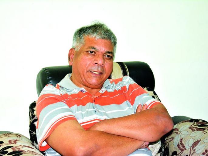 Akola Municipal Corporations tax encrease illegal- Adv. Prakash Ambedkar | अकोला महापालिकेने केलेली करवाढ नियमबाह्यच : विभागीय आयुक्तांच्या अहवालात नोंद - अॅड.प्रकाश आंबेडकर Akola Municipal Corporations tax encrease illegal- Adv. Prakash Ambedkar | अकोला महापालिकेने केलेली करवाढ नियमबाह्यच : विभागीय आयुक्तांच्या अहवालात नोंद - अॅड.प्रकाश आंबेडकर