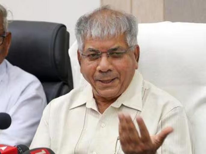 Uddhav Thackeray tried twice, I will not let MVA eat alone; Prakash Ambedkar's warning to Mahavikas Aghadi congress, NCP Sharad pawar Loksabha election maharashtra 2024 | ठाकरेंनी मविआसाठी दोनदा प्रयत्न केला, मी यांना एकट्याने खाऊ देणार नाही; आंबेडकरांचा इशारा Uddhav Thackeray tried twice, I will not let MVA eat alone; Prakash Ambedkar's warning to Mahavikas Aghadi congress, NCP Sharad pawar Loksabha election maharashtra 2024 | ठाकरेंनी मविआसाठी दोनदा प्रयत्न केला, मी यांना एकट्याने खाऊ देणार नाही; आंबेडकरांचा इशारा