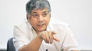 Prakash Ambedkar decided to take the decision of Ek Tha Tiger in Solapur district | प्रकाश आंबेडकरांसाठी सोलापूर जिल्ह्यातील भीमसैनिकांनी घेतला एकीचा निर्णय