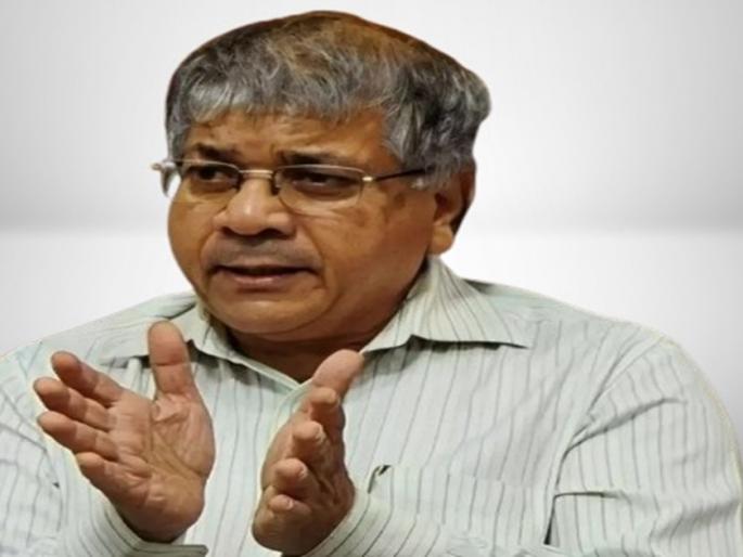 PM Modi did good for Gujarat but set out to destroy farmers: Prakash Ambedkar | मोदींनी गुजरातचे भले केले परंतु शेतकऱ्यांना उद्ध्वस्त करायला निघाले : प्रकाश आंबेडकर PM Modi did good for Gujarat but set out to destroy farmers: Prakash Ambedkar | मोदींनी गुजरातचे भले केले परंतु शेतकऱ्यांना उद्ध्वस्त करायला निघाले : प्रकाश आंबेडकर