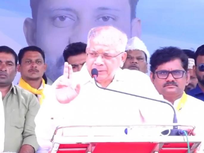 All parties oppose reservation in local bodies; Criticism of Prakash Ambedkar | सर्वच पक्षांचा स्थानिक स्वराज्य संस्थेतील आरक्षणाला विरोध; प्रकाश आंबेडकरांची टीका All parties oppose reservation in local bodies; Criticism of Prakash Ambedkar | सर्वच पक्षांचा स्थानिक स्वराज्य संस्थेतील आरक्षणाला विरोध; प्रकाश आंबेडकरांची टीका
