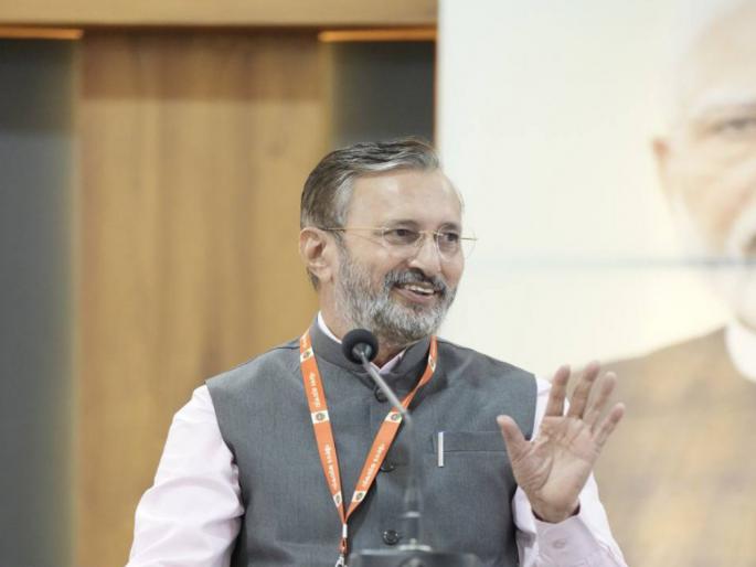 Change your thinking! Build an Indian brand and take it to the top globally - Prakash Javadekar | विचार बदला! भारतीय ब्रँड तयार करा अन् त्याला जागतिक स्तरावर सर्वाेच्च स्थानी घेऊन जा - प्रकाश जावडेकर